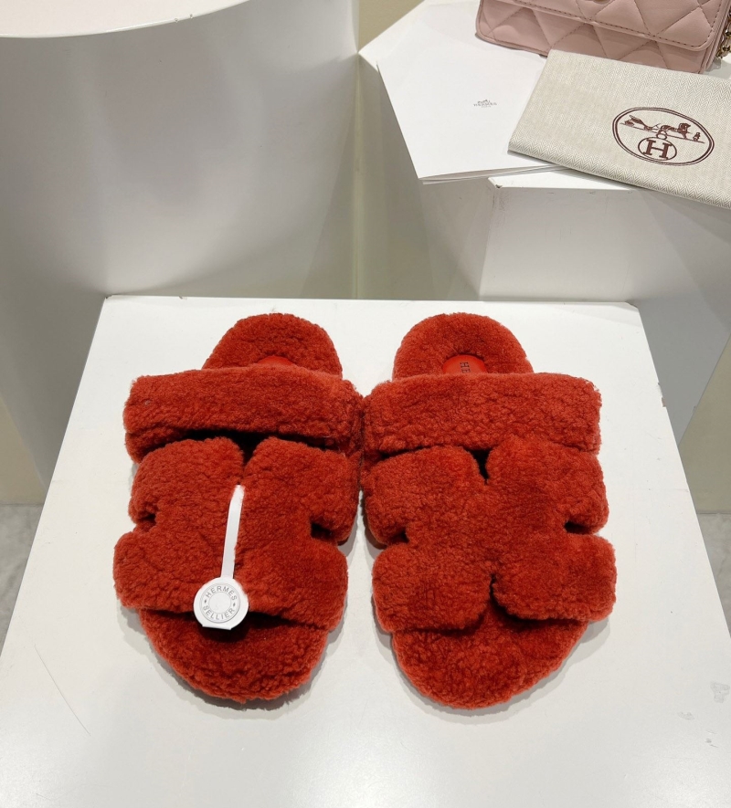 H**mes slippers